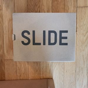 US Men's 10 Yeezy Slides 'Enflame Orange'